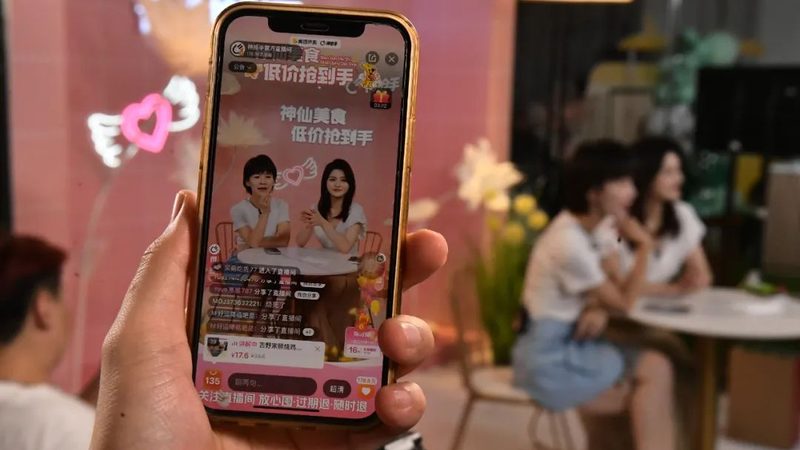 育儿嫂带睡服务：价格背后的考量因素